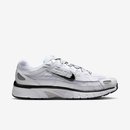 Tênis Nike P-6000